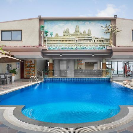 Essence Hotel-Phnom Penh Esterno foto