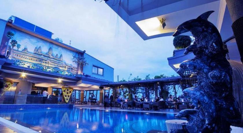 Essence Hotel-Phnom Penh Esterno foto