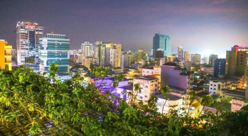Essence Hotel-Phnom Penh Esterno foto
