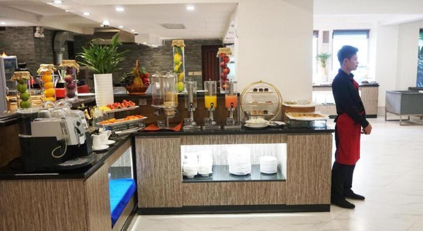 Essence Hotel-Phnom Penh Esterno foto